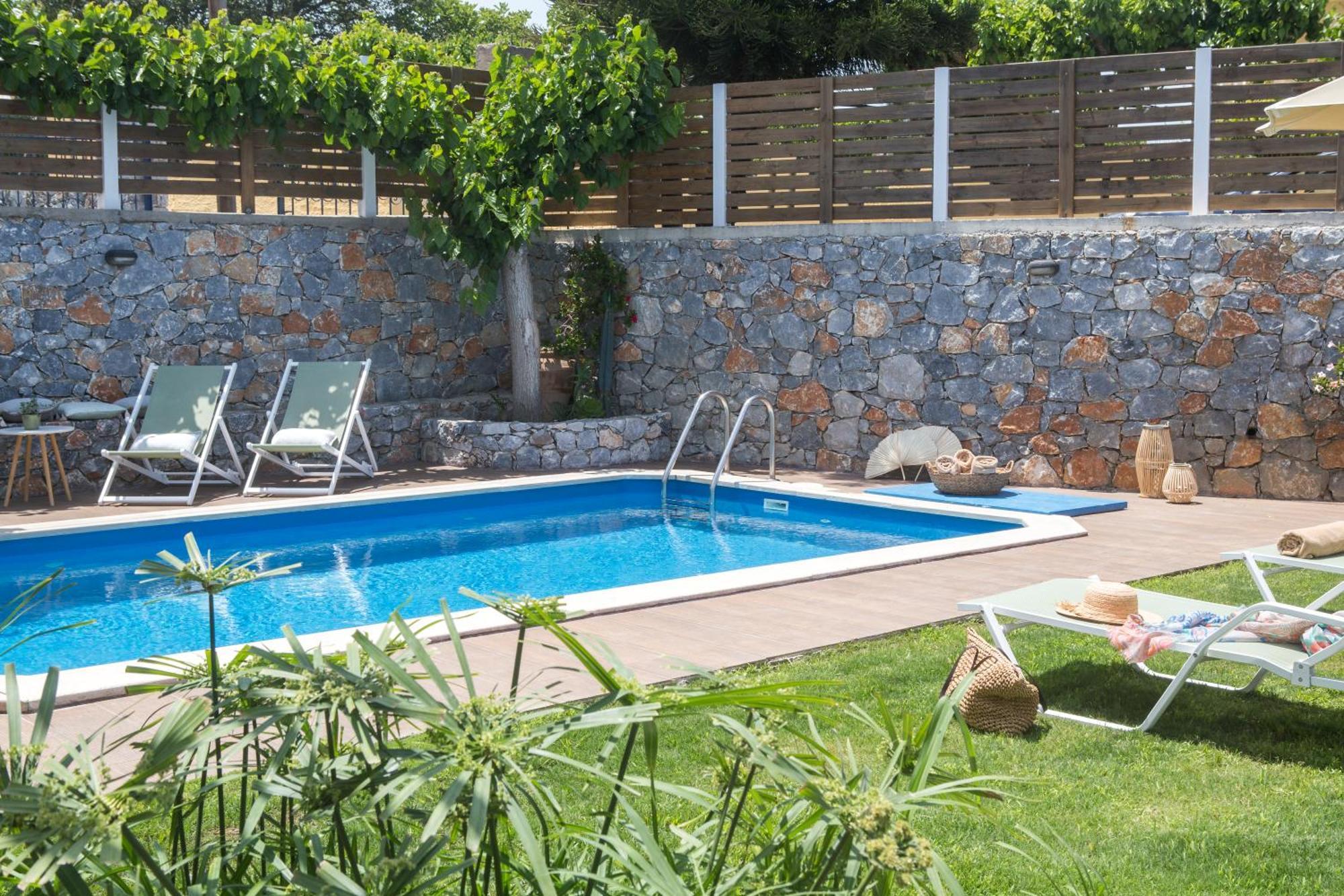 Pelagias Villa Paralia Kourna Exterior foto